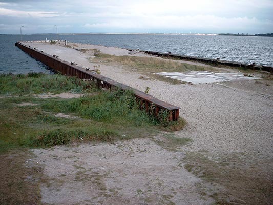 Situation 2002. Skelett eines Anlegers Situation 2002. Skelett eines Anlegers