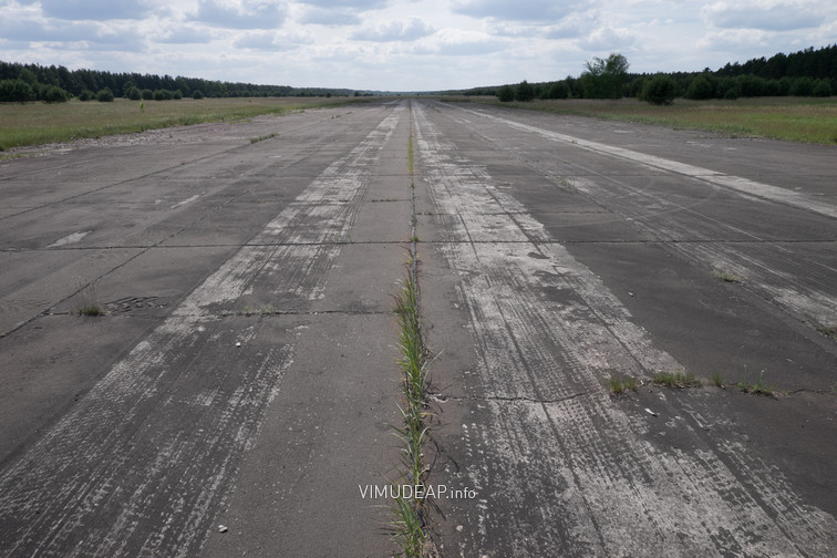 Östlicher Bereich der Start- und Landebahn Östlicher Bereich der Start- und Landebahn