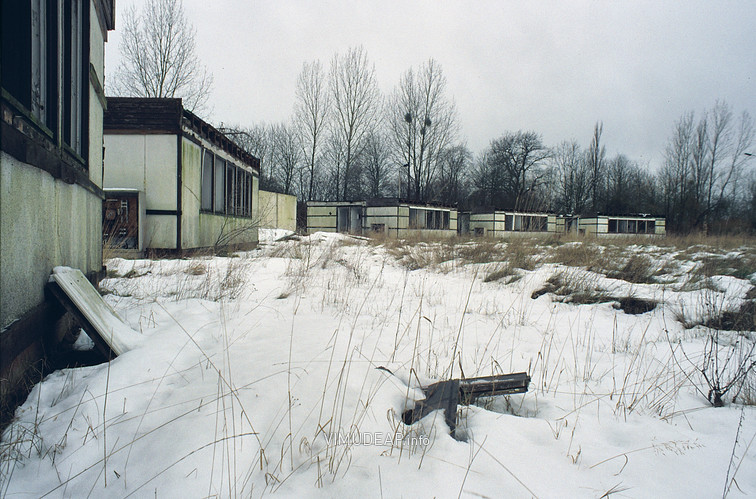 Usadel 02. im Halbkreis angeordnete Bungalows, Blickrichtung nach S Usadel 02. im Halbkreis angeordnete Bungalows, Blickrichtung nach S