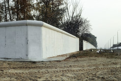 Todesstreifen zwischen Frohnauer Invalidensiedlung in Reinickendorf (West-Berlin) und Adolfstraße in Hohen-Neuendorf (Bezirk Potsdam / DDR), 15.10.1990 Bild 6703