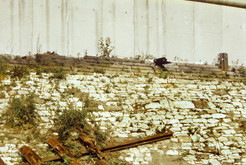 Gelände der Deutschen Reichsbahn auf Höhe der Norwegischen Straße in Berlin Prenzlauer Berg (Ost-Berlin), 15.05.1990 Bild 6738