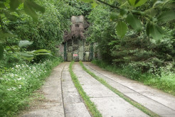 Bild 6872: Aussenanlagen: Kombinierte Eisenbahn- und Kfz-Zufahrt. Komplexlager 12 / Malachit Halberstadt